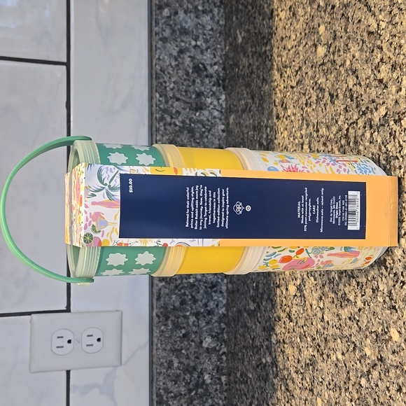 NWT Roller Rabbit Snackle Stack Containers With Carry Handle - Picture 3 of 4